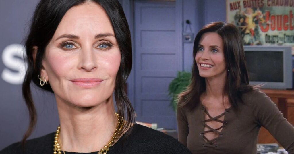 Courteney Cox Had A Sneaky Way Of Writing Her Lines Down On Friends That Nobody Knew About